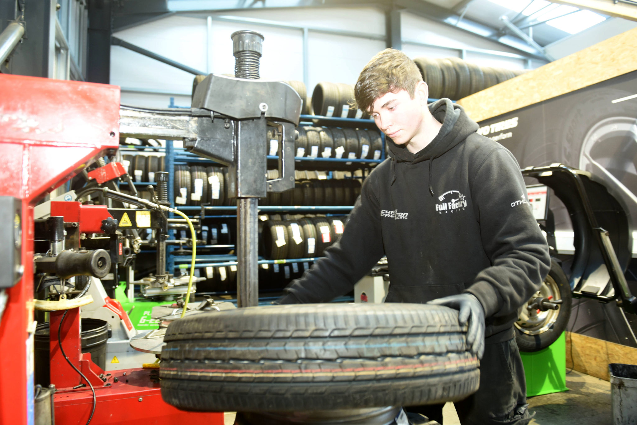 Commercial tyre fitting jobs in kent