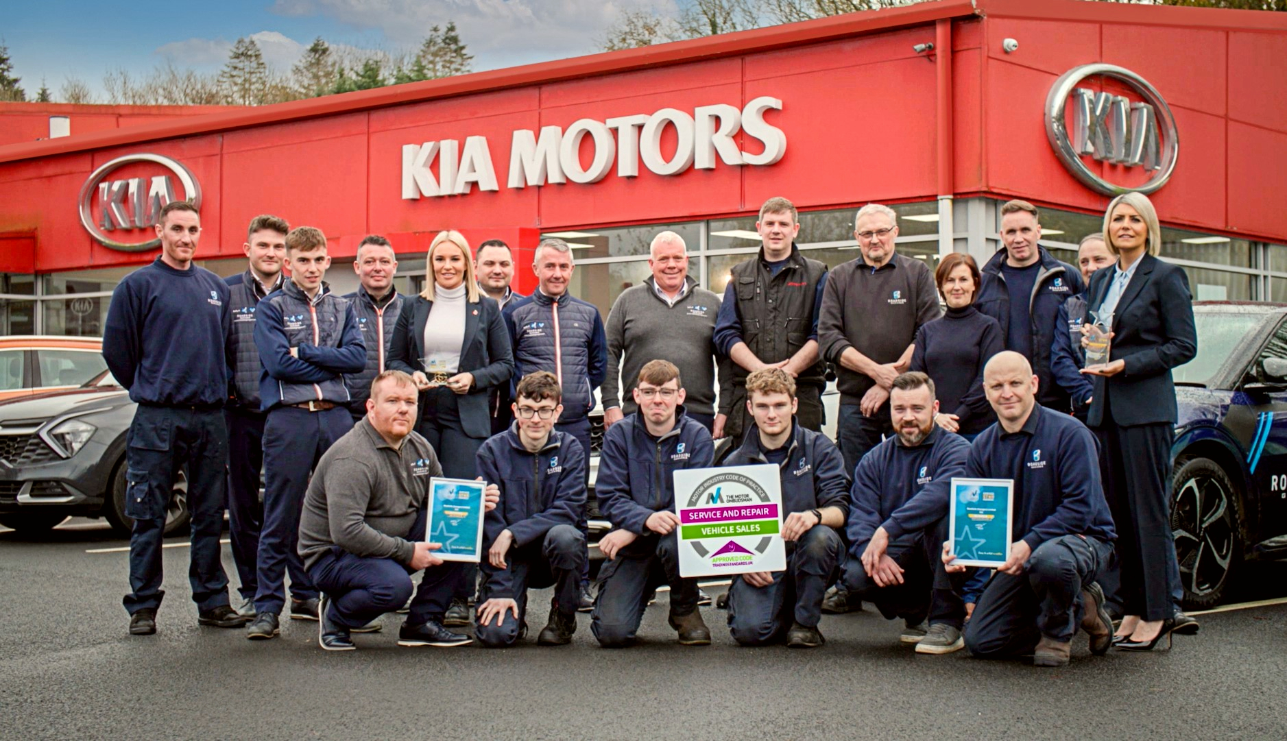 Roadside (Garages) Kia wins TMO's National Garage Star Award for 2022 The Motor Ombudsman